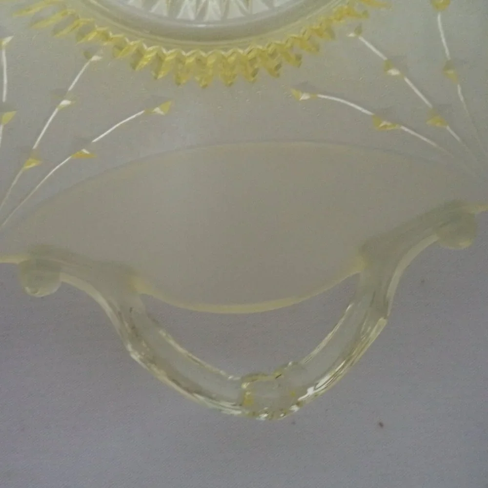 Lancaster Vintage Depression Yellow Darts Serving plate tray platter 13.5